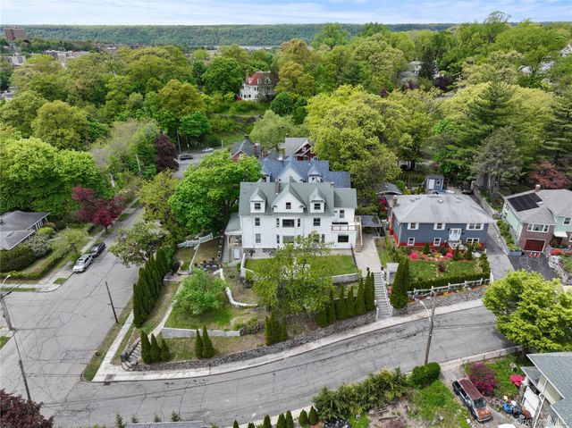 21 Wendover Road, Yonkers, NY 10705