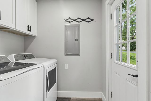 418 S Lake Terrace, Mundelein, IL 60060
