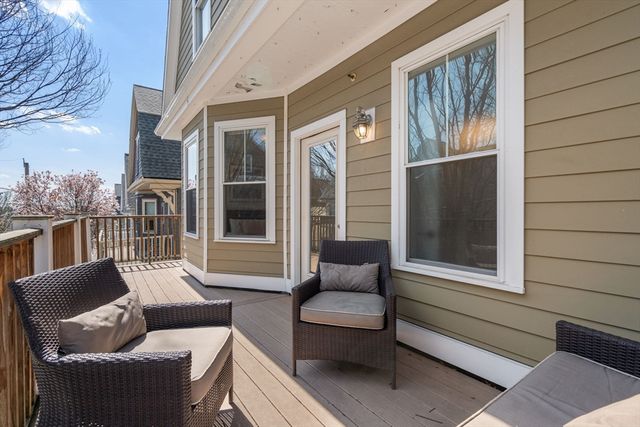 100 Bartlett St 2, Somerville, MA 02145