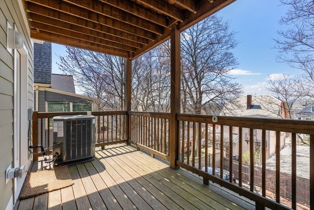 100 Bartlett St 2, Somerville, MA 02145