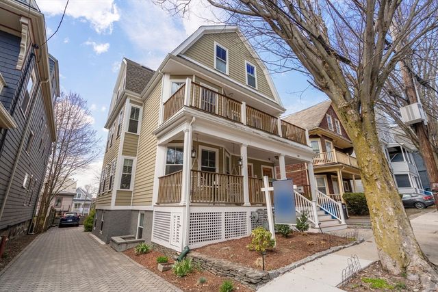 100 Bartlett St 2, Somerville, MA 02145