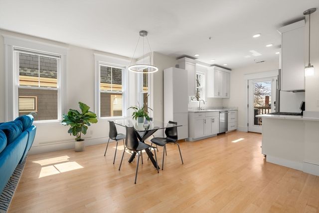 100 Bartlett St 2, Somerville, MA 02145