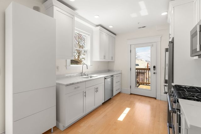 100 Bartlett St 2, Somerville, MA 02145