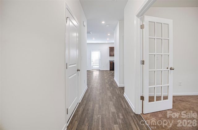 7008 Amberhouse Drive, Charlotte, NC 28212