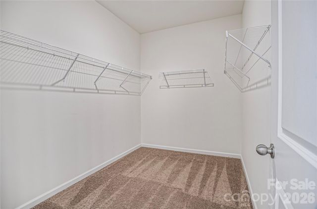 7008 Amberhouse Drive, Charlotte, NC 28212