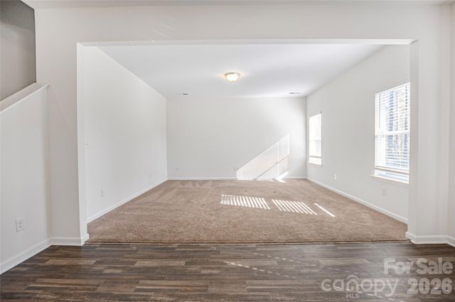 7008 Amberhouse Drive, Charlotte, NC 28212