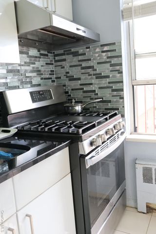 69-11 138th Street 3B, Flushing, NY 11367