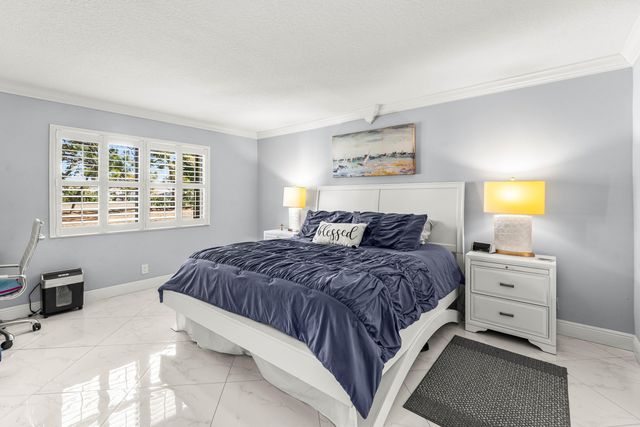 12926 Briarlake Drive 102, West Palm Beach, FL 33418