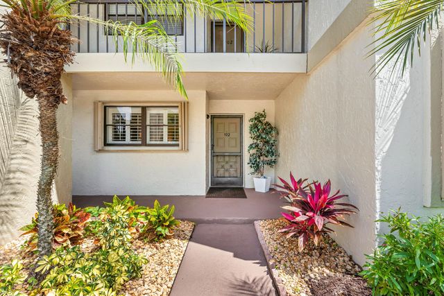 12926 Briarlake Drive 102, West Palm Beach, FL 33418