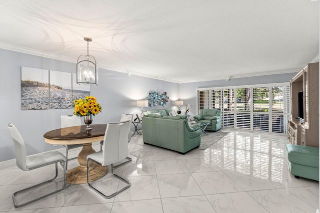 12926 Briarlake Drive 102, West Palm Beach, FL 33418