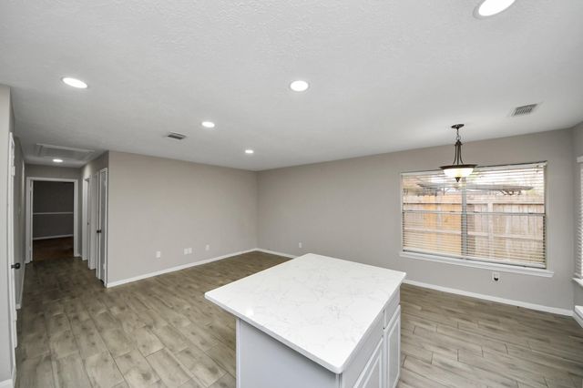 4915 Pecan Grove Drive, Pearland, TX 77584