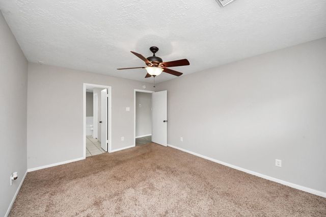 4915 Pecan Grove Drive, Pearland, TX 77584