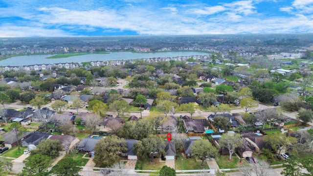 4915 Pecan Grove Drive, Pearland, TX 77584