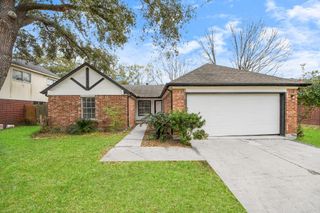 4915 Pecan Grove Drive, Pearland, TX 77584