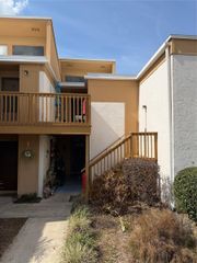 1051 S HIGHLAND STREET 3D, Mount Dora, FL 32757