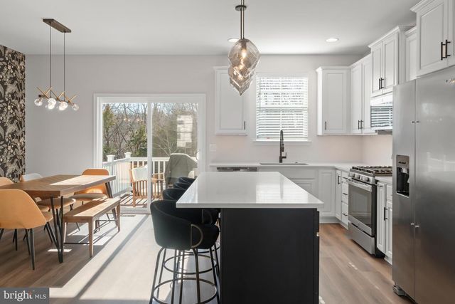 69 AVIARY RD, West Deptford, NJ 08086