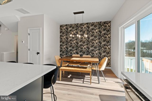 69 AVIARY RD, West Deptford, NJ 08086