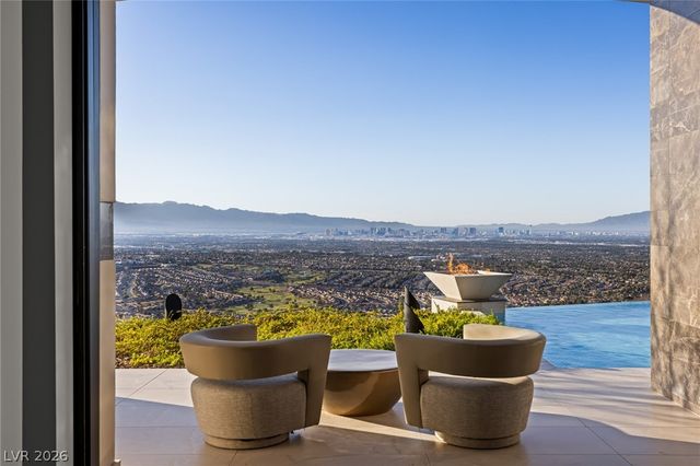 3 Heavens Edge Court, Henderson, NV 89012