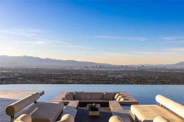 3 Heavens Edge Court, Henderson, NV 89012