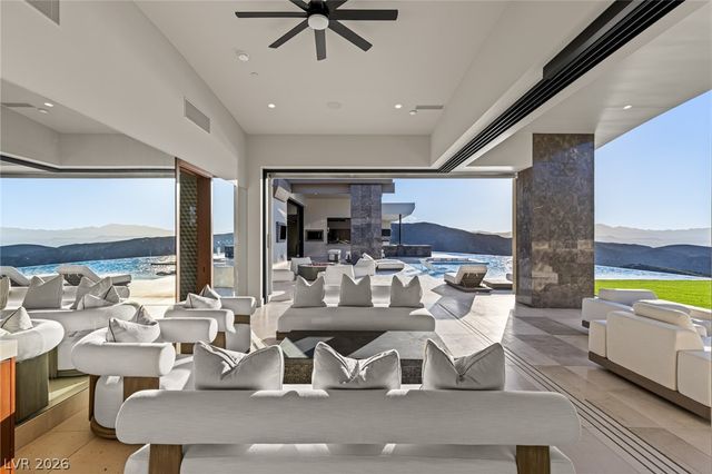 3 Heavens Edge Court, Henderson, NV 89012