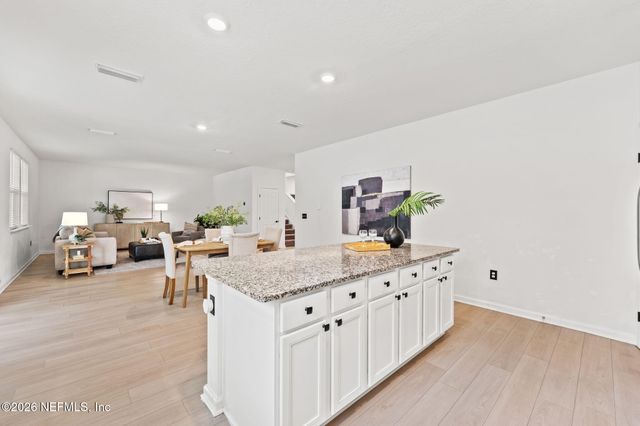 1319 PANTHER LAKE Parkway, Jacksonville, FL 32221