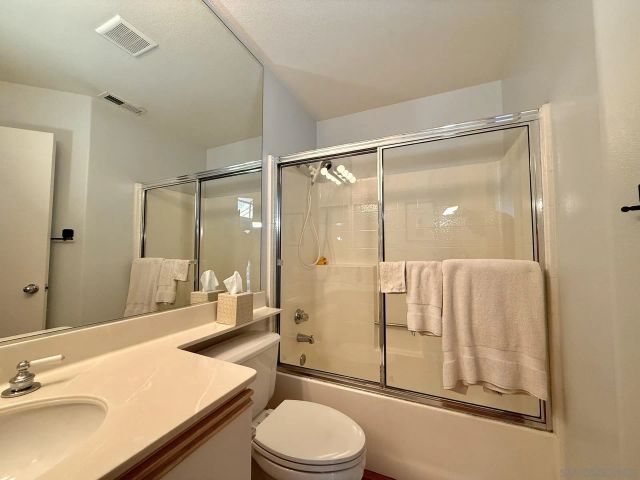 992 S Country Glen Way, Anaheim, CA 92808