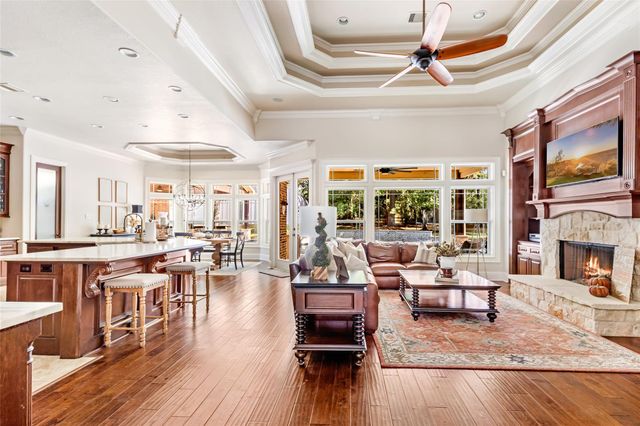 311 Reserve Ridge Drive, Huffman, TX 77336