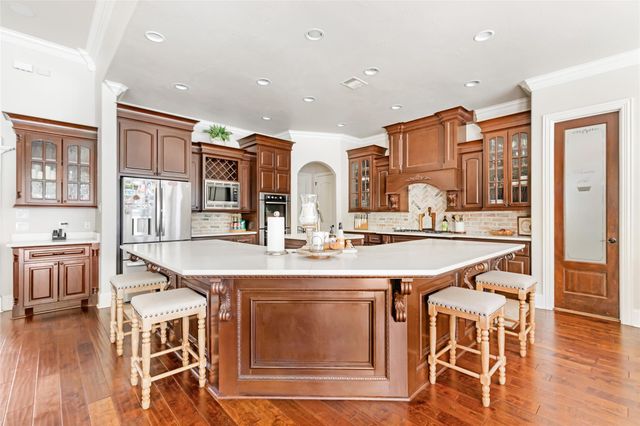 311 Reserve Ridge Drive, Huffman, TX 77336