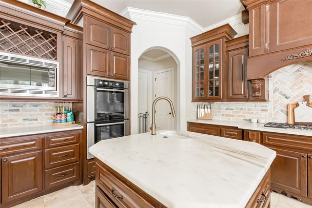 311 Reserve Ridge Drive, Huffman, TX 77336