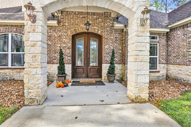 311 Reserve Ridge Drive, Huffman, TX 77336