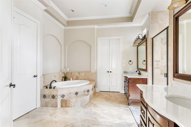 311 Reserve Ridge Drive, Huffman, TX 77336