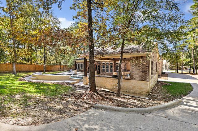 311 Reserve Ridge Drive, Huffman, TX 77336