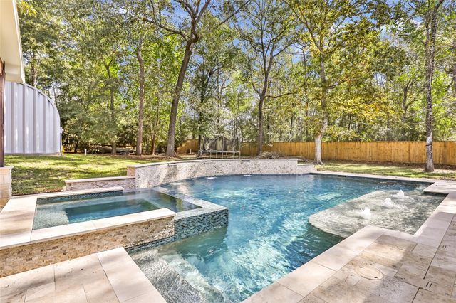 311 Reserve Ridge Drive, Huffman, TX 77336