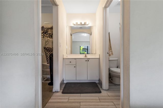 22821 SW 88th Pl 1-20, Cutler Bay, FL 33190