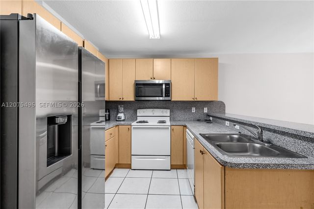 22821 SW 88th Pl 1-20, Cutler Bay, FL 33190