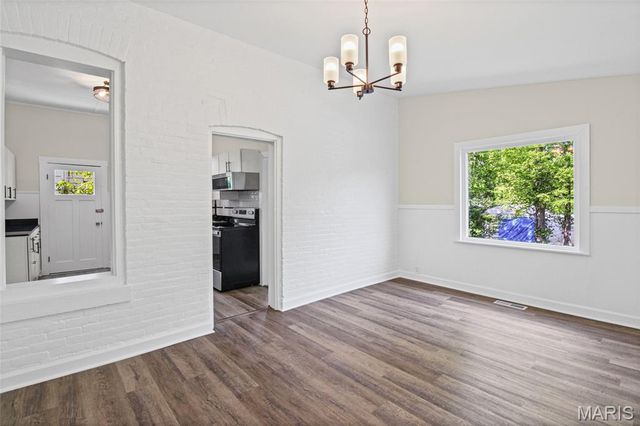 104 S 4th, De Soto, MO 63020