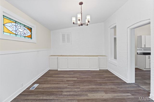 104 S 4th, De Soto, MO 63020