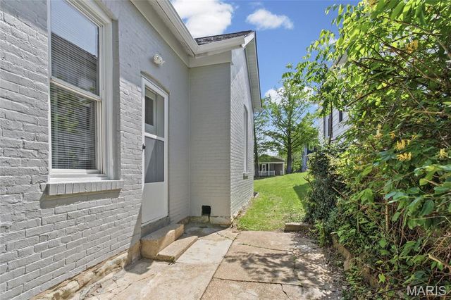 104 S 4th, De Soto, MO 63020