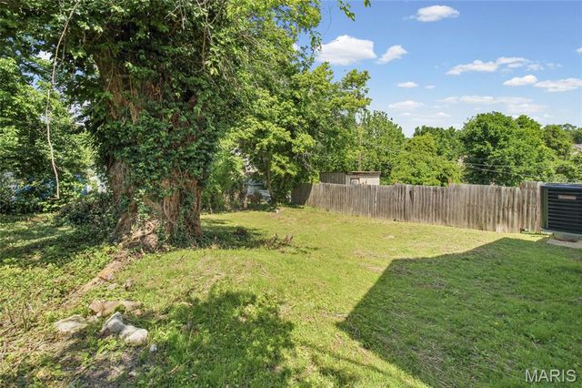 104 S 4th, De Soto, MO 63020