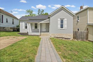 104 S 4th, De Soto, MO 63020