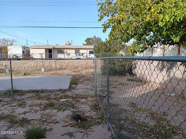 7821 COROZAL Drive, El Paso, TX 79915