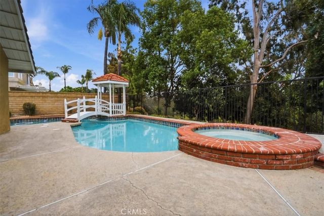 1826 W Cardiff, San Dimas, CA 91773