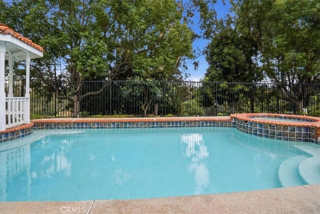 1826 W Cardiff, San Dimas, CA 91773