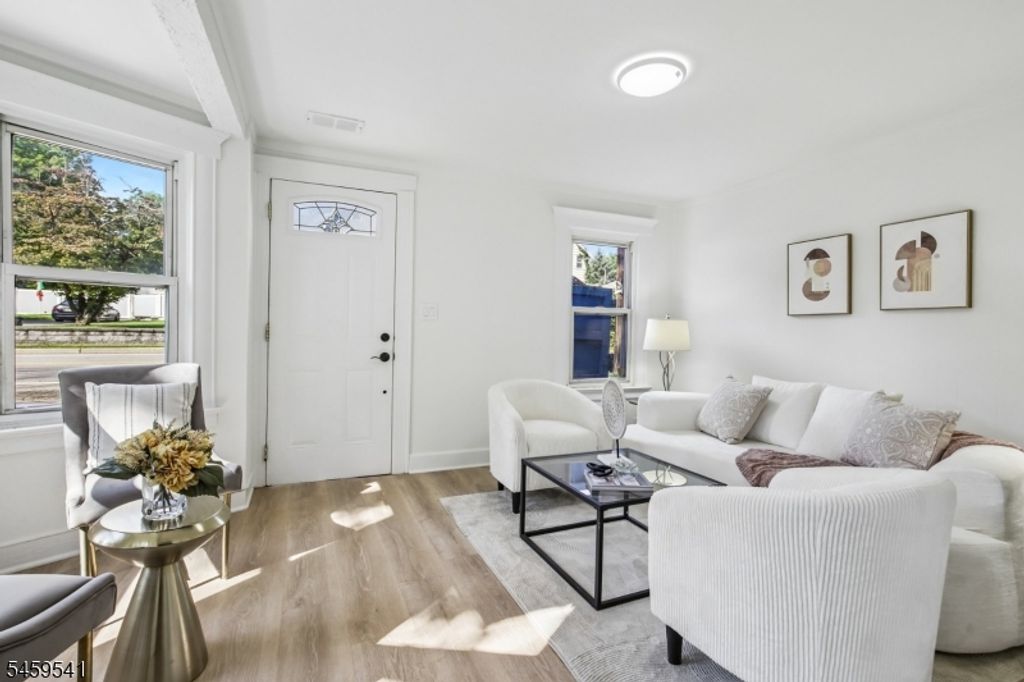 80 Glenwild Ave, Bloomingdale Boro, NJ 07403 — photo 3