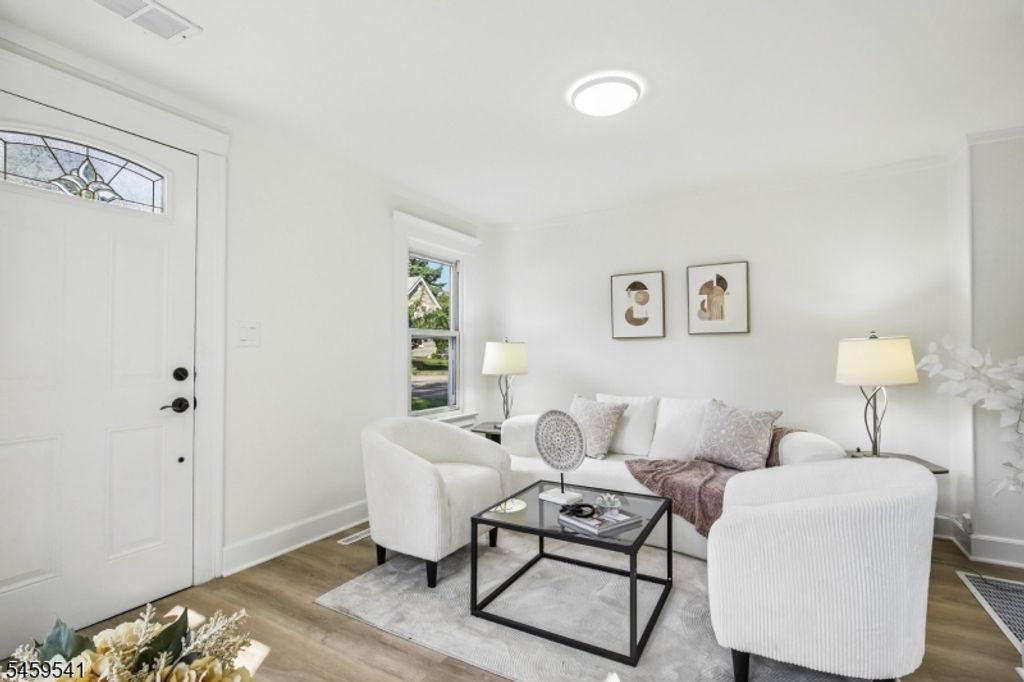 80 Glenwild Ave, Bloomingdale Boro, NJ 07403 — photo 4