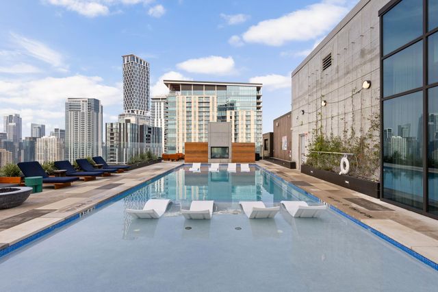 48 East Ave 2002, Austin, TX 78701