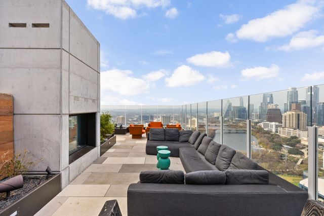 48 East Ave 2002, Austin, TX 78701