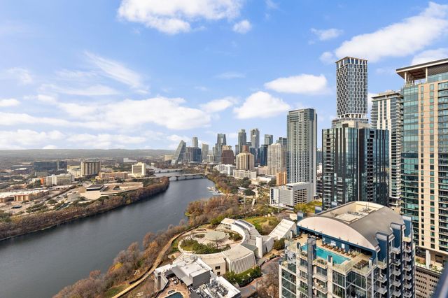 48 East Ave 2002, Austin, TX 78701