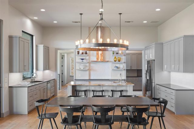 17724 Flagler DR, Austin, TX 78738