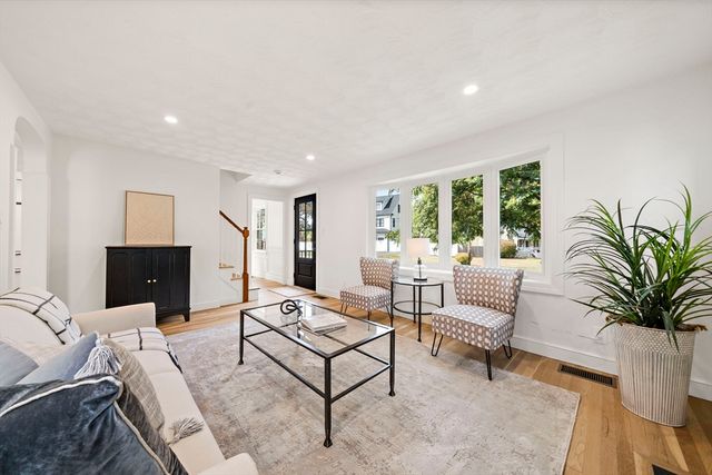 5 Leroy Road, Lexington, MA 02421